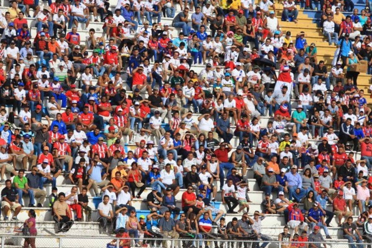 NO SE VIO POR TV: El regalo del 'Mango' Sánchez y Vargas en el Nacional