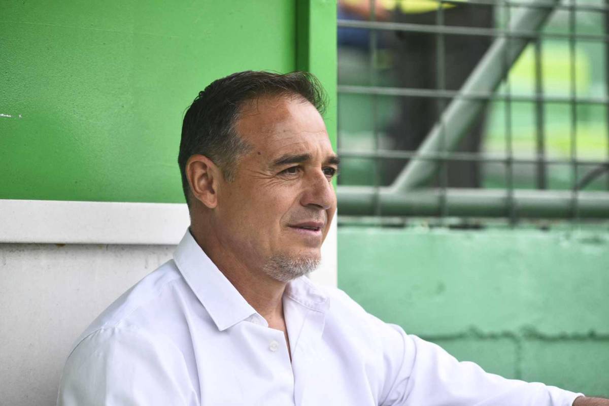 ¿Por qué los jugadores de Marathón y Lobos mancharon su rostro?; el gesto a presidente y brillan los fichajes