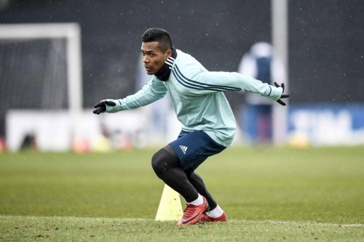 EQUIPAZO: Cristiano, tres Campeones del Mundo y con Dybala ¡el nuevo Juventus!