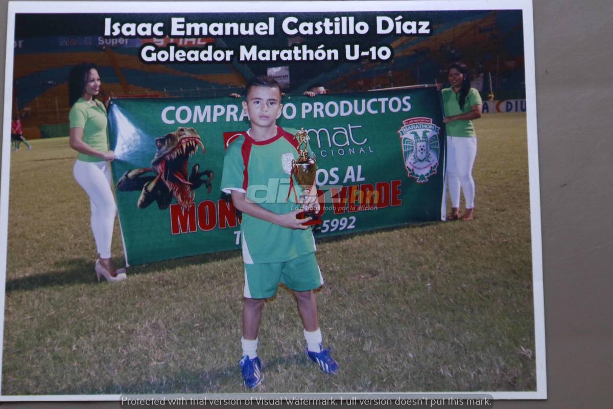 Fotos: así creció el futbolista de Marathón Isaac Castillo en el barrio Cabañas; su vida familiar en su humilde hogar