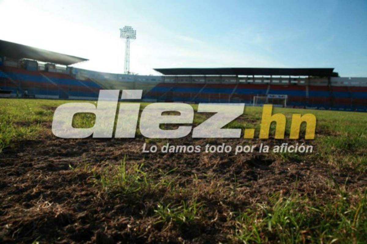 Qué tristeza: Así luce un viejo y deteriorado estadio de La Ceiba