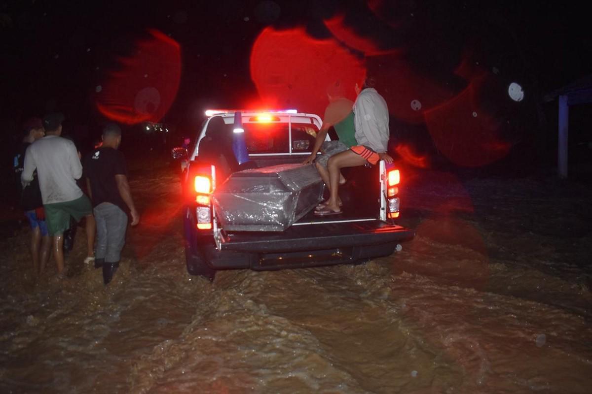 Tormenta Sara azota con fuerza a Honduras: imágenes de los desastres que ha dejado a su paso, ¡hay tres desaparecidos!