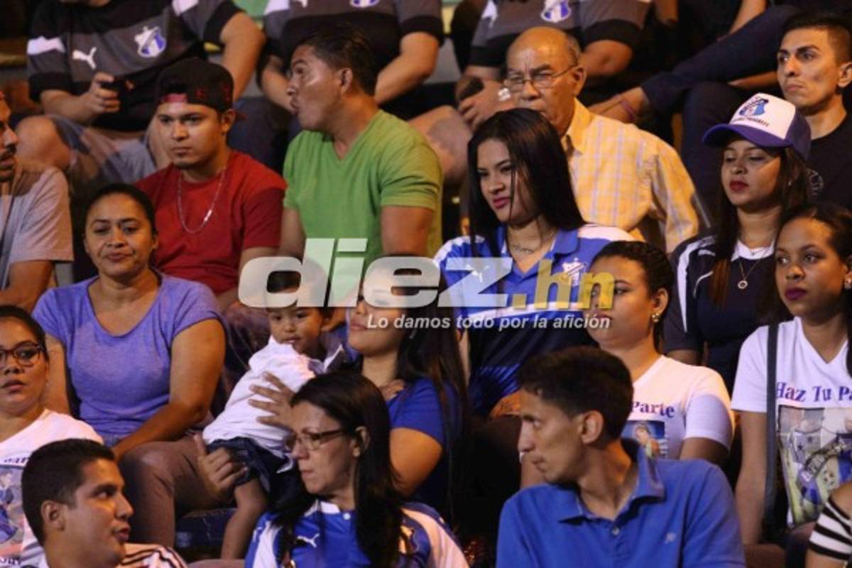 ¡Bellezadas! Las mujeres más lindas en los estadios de Honduras