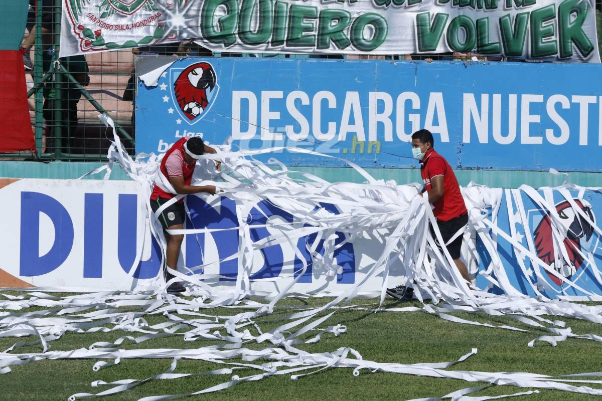 El Yankel Rosenthal se calentó por la goleada: Keosseián se enfrenta con aficionados que también arremeten contra el portero Denovan Torres
