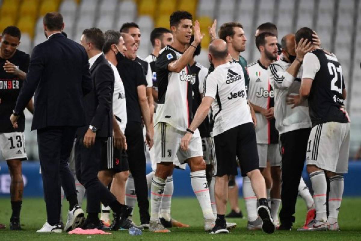 Cristiano en calzoncillos: la locura de la Juventus luego de quedarse con el título de la Serie A