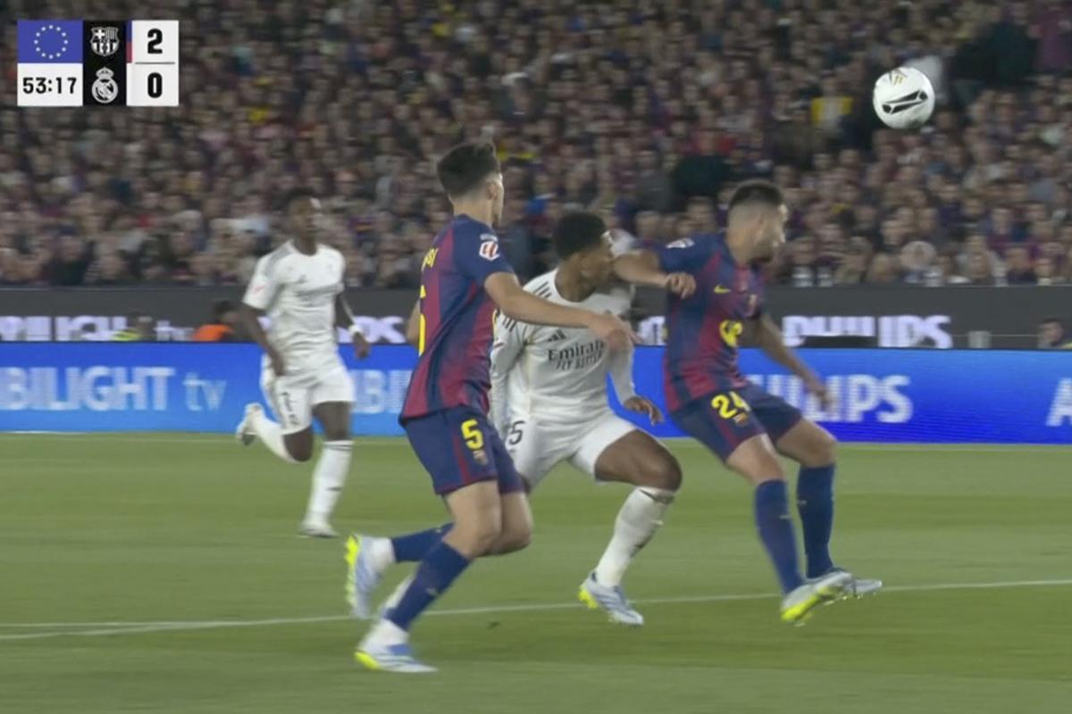 Agarrón en el Clásico, el penal que pidió Real Madrid y Vinicius responde con las 15 Champions