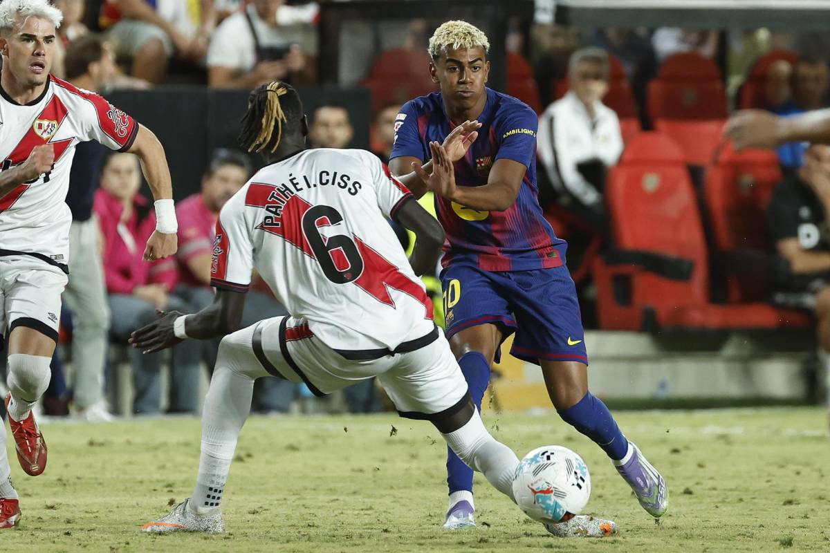 El VAR no existió en el gol de Yamal, la terrible cancha de Vallecas y el inesperado héroe de Barcelona ante Rayo Vallecano