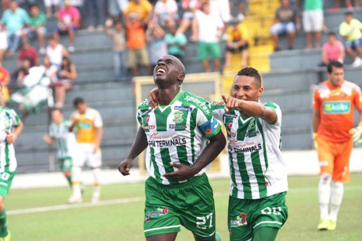 Los futbolistas que creíste que ya estaban retirados, pero siguen activos en ligas exóticas