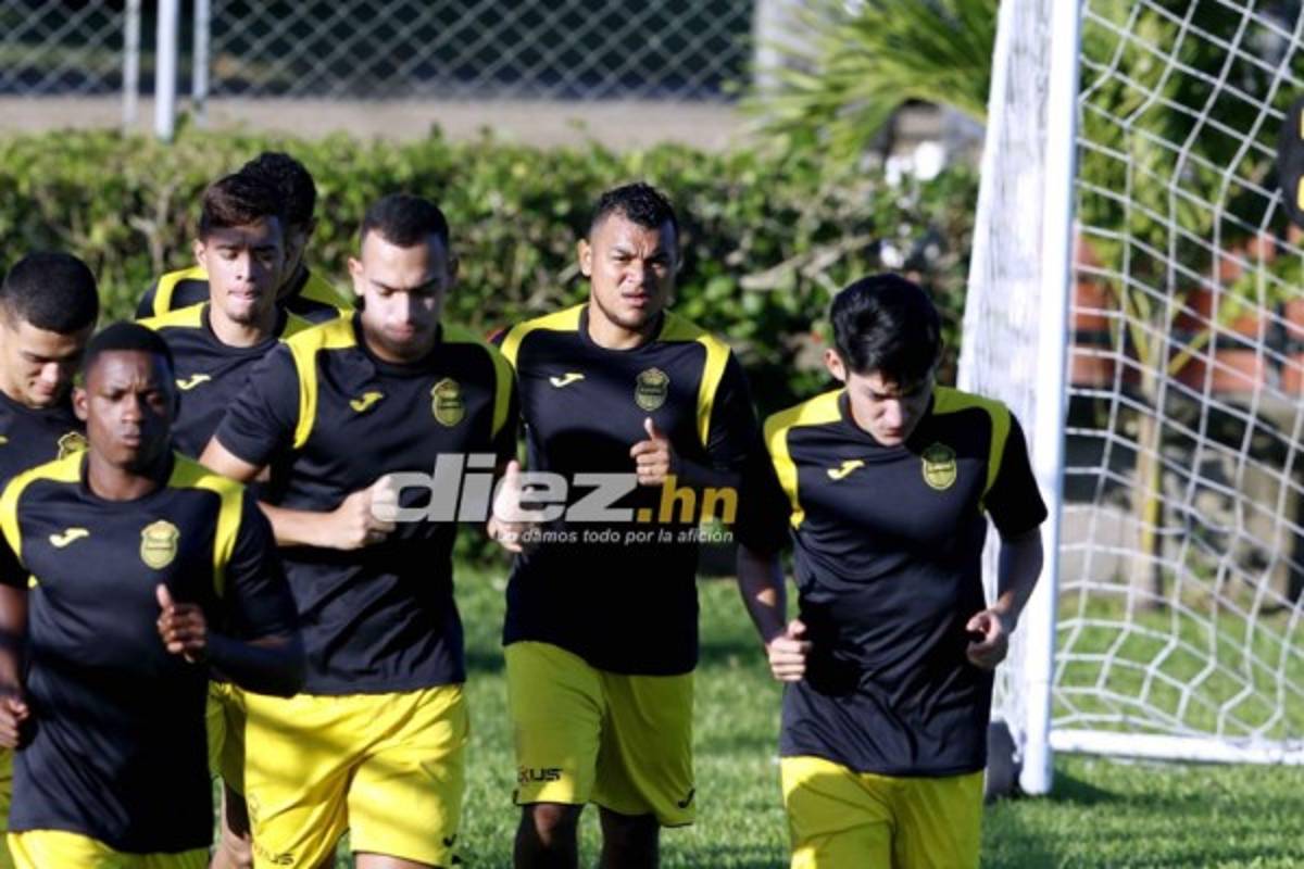 ¡Patadita y una ausencia! Las postales del inicio de pretemporada del Real España del 'Potro' Gutiérrez