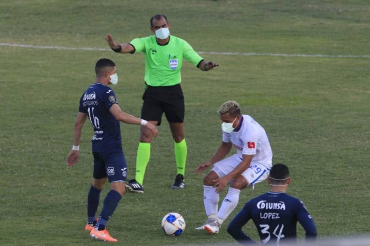 En fotos: Así serían los clásicos de Liga en Honduras con jugadores usando mascarillas
