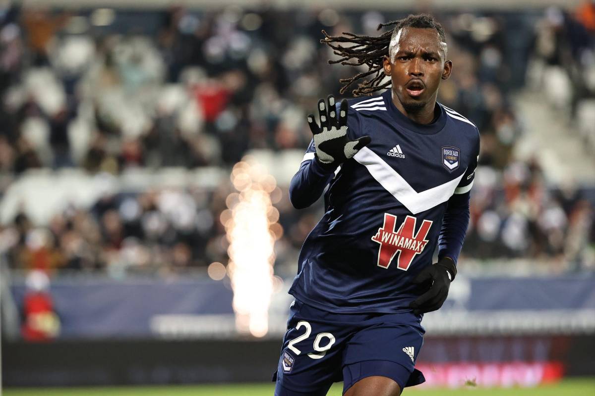 Fichajes Honduras: Destino de Alberth Elis, futuro de Buba López, noticias sobre David Suazo y el regreso desde Sudamérica