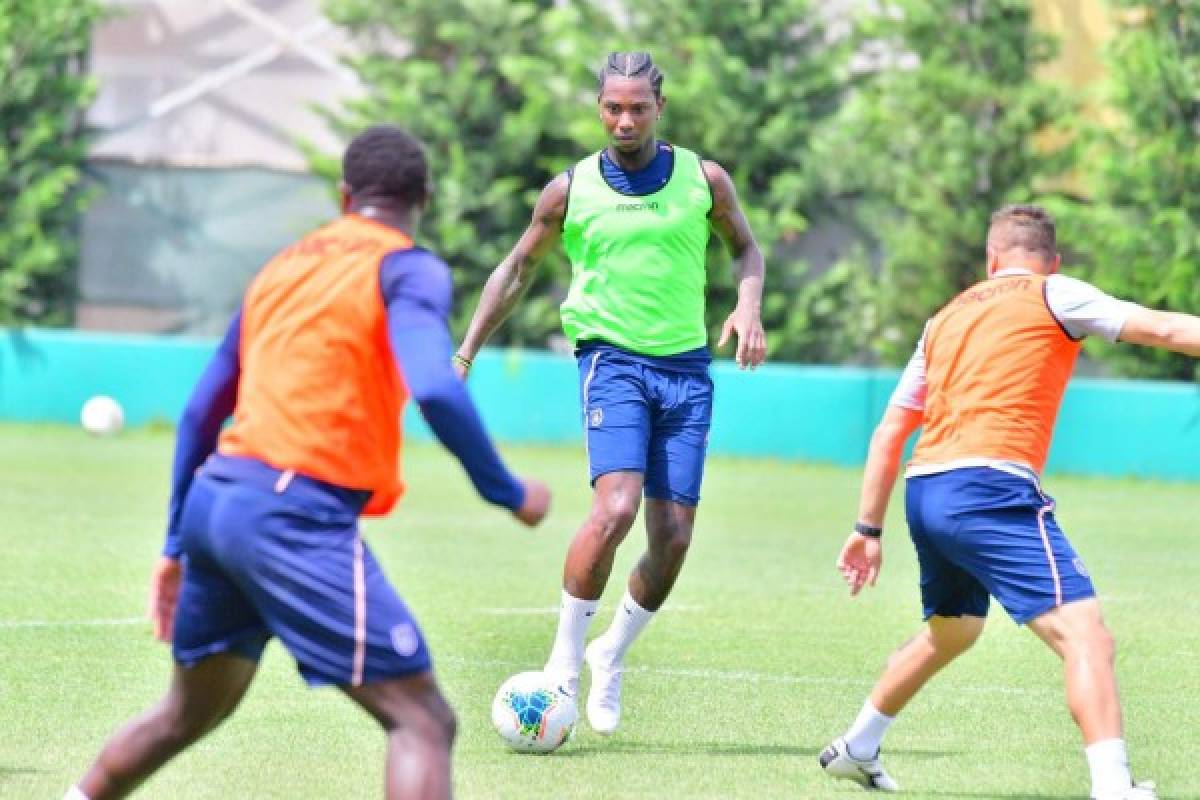 Istanbul Basaksehir, el equipo del Gobierno de Turquía se corona campeon, con Robinho como figura