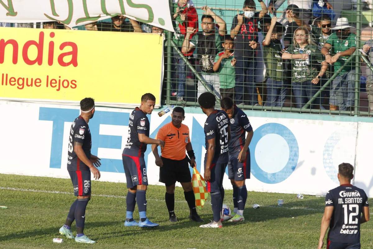 Luego de siete meses de recuperación, Walter “El Colocho” Martínez regresa a tener acción en Motagua