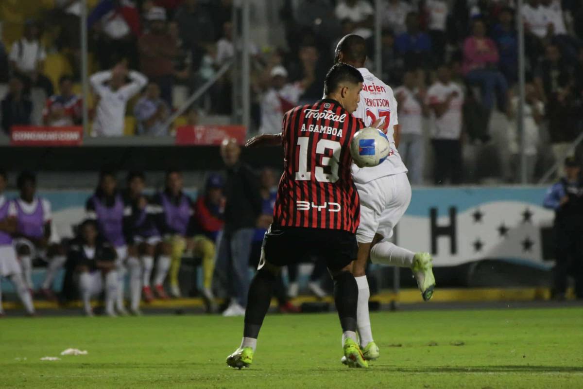 Alajuelense le pintó la cara, decepción en Olimpia al fallar en Copa Centroamericana 2025 y lágrimas al salir en camilla