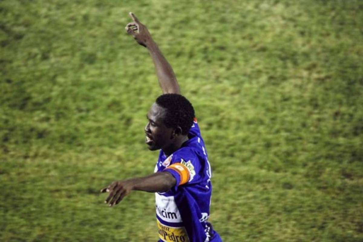 ¡Se suma uno más! Futbolistas hondureños que han portado el gafete de capitán en el extranjero