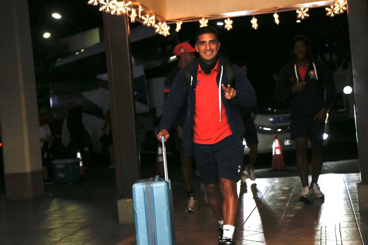 Olimpia llegó a San Pedro Sula para enfrentar a Real España en el Morazán: la curiosidad y, ¿viajó Jorge Álvarez?