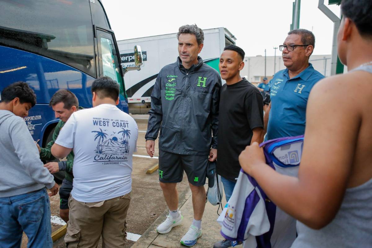 ¡Locura por Keyrol! Seleccionada causa furor en visita a la Bicolor en Houston