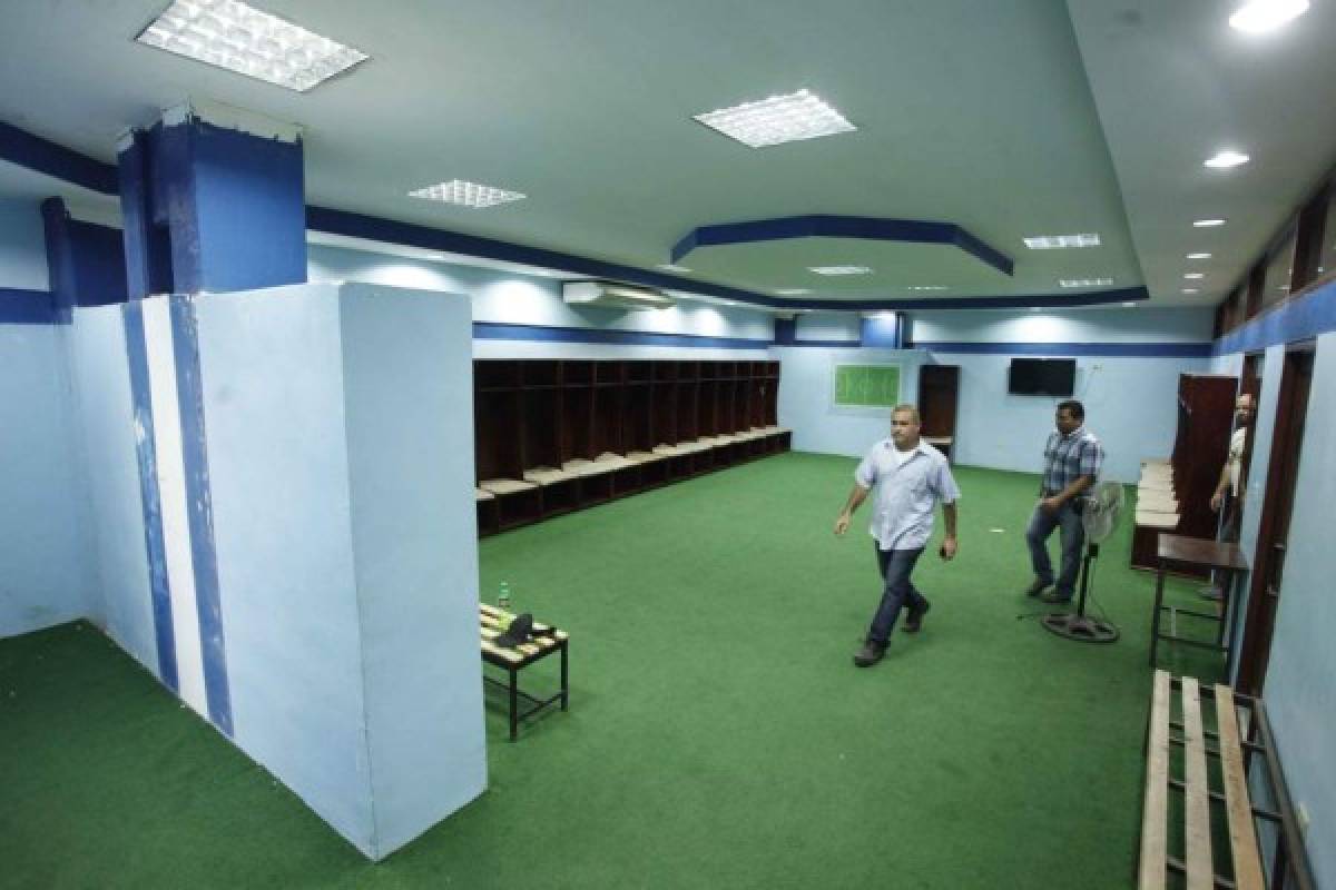 Camerino Principal del estadio Olimpico Metropolitano , Orlando Linares gerente .