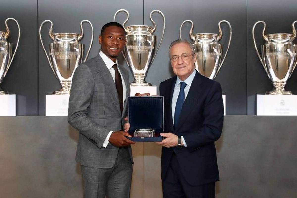 Así fue la presentación de Alaba con el Real Madrid: sorpresa con su dorsal y los regalitos que recibió