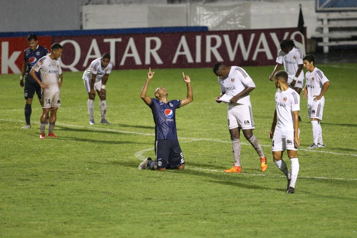 Cibao FC y su público trajeron salsa, bachata y merengue, pero en la cancha Motagua bailó sus goles al ritmo punta