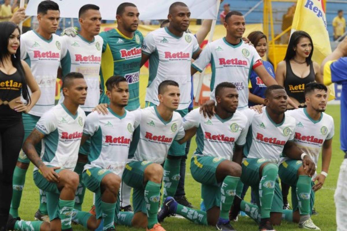 MERCADO: Hondureño iría a Inglaterra y este club no descarta a Rony Martínez