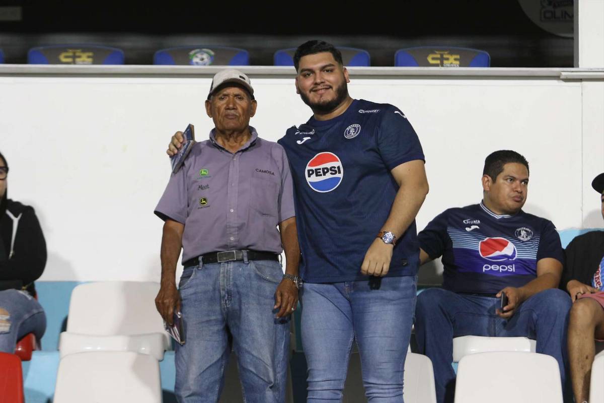 Triplete con dedicación especial, Diego Vázquez volvió a celebrar un gol de su hijo y debut del nuevo refuerzo de Motagua