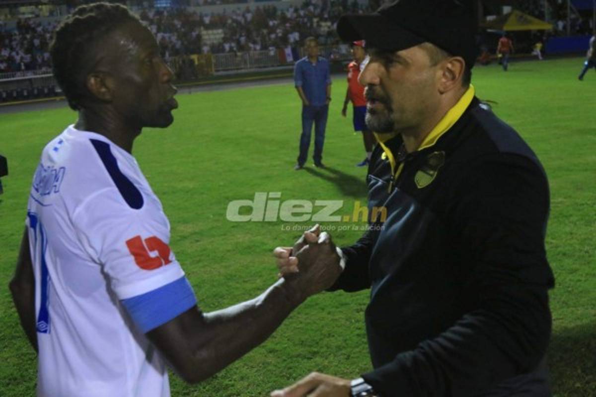 NO SE VIO EN TV: Así fue la despedida de Tato y el zafarrancho contra los árbitros