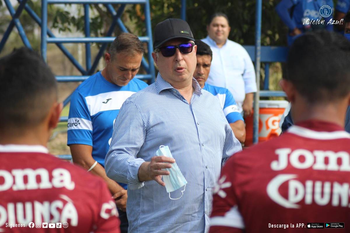 ¡Ya comanda el Nido! Así fue el primer día de Hernán “La Tota” Medina como entrenador del Motagua: dirigió el entrenamiento