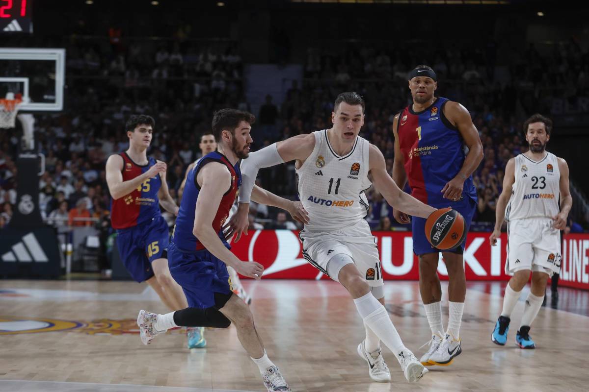 Modric realizó tremendo gesto y Mbappé con cara de pocos amigos: estrellas del Madrid sorprendieron en el clásico del Basketball