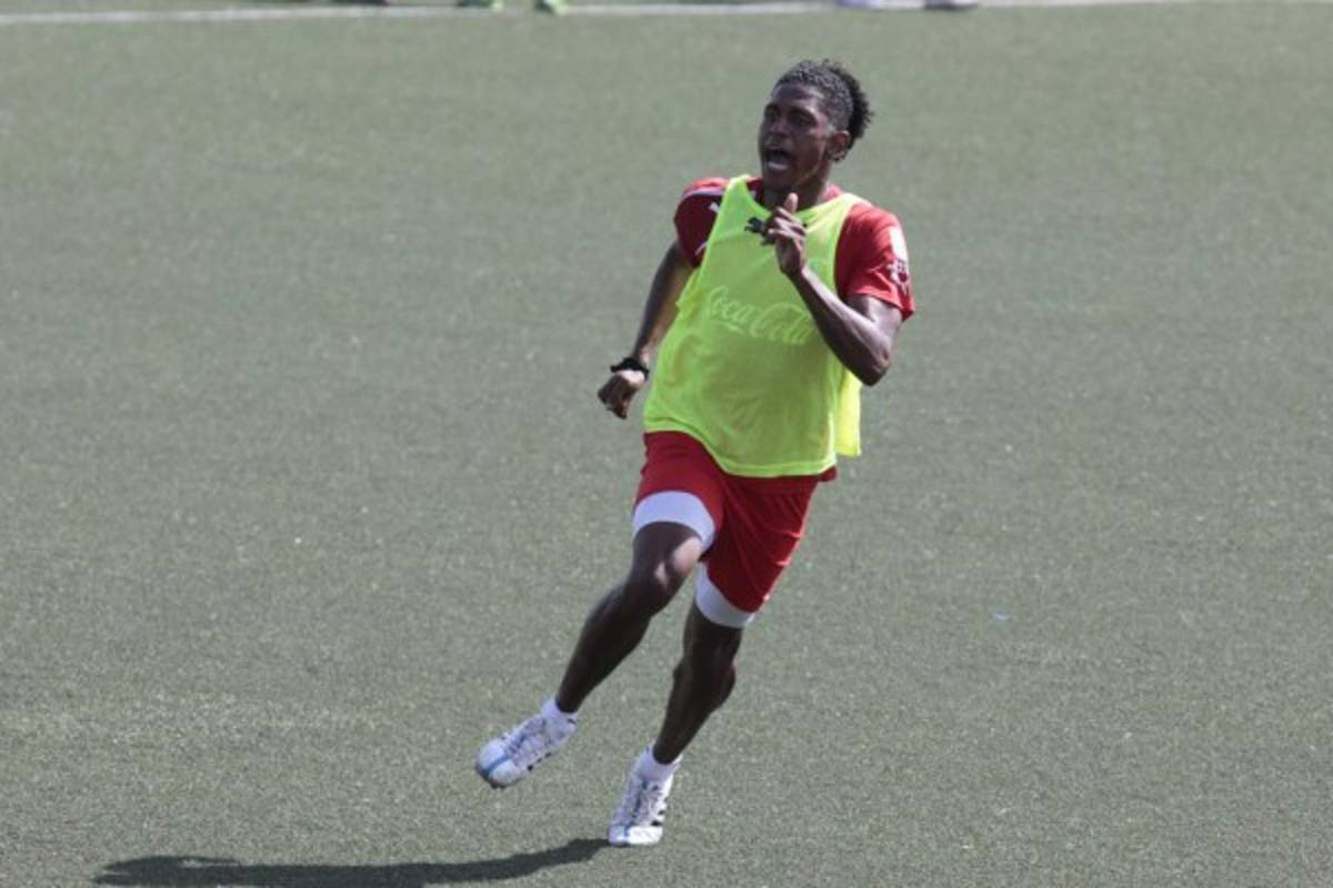 FOTOS: Costly se prepara al máximo para debut con Olimpia