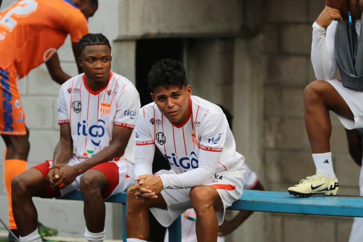 Vida desciende: ‘Chilo’ se derrumba, el llanto inquebrantable de Canales y el jugador que se escondió atrás de la meta para llorar