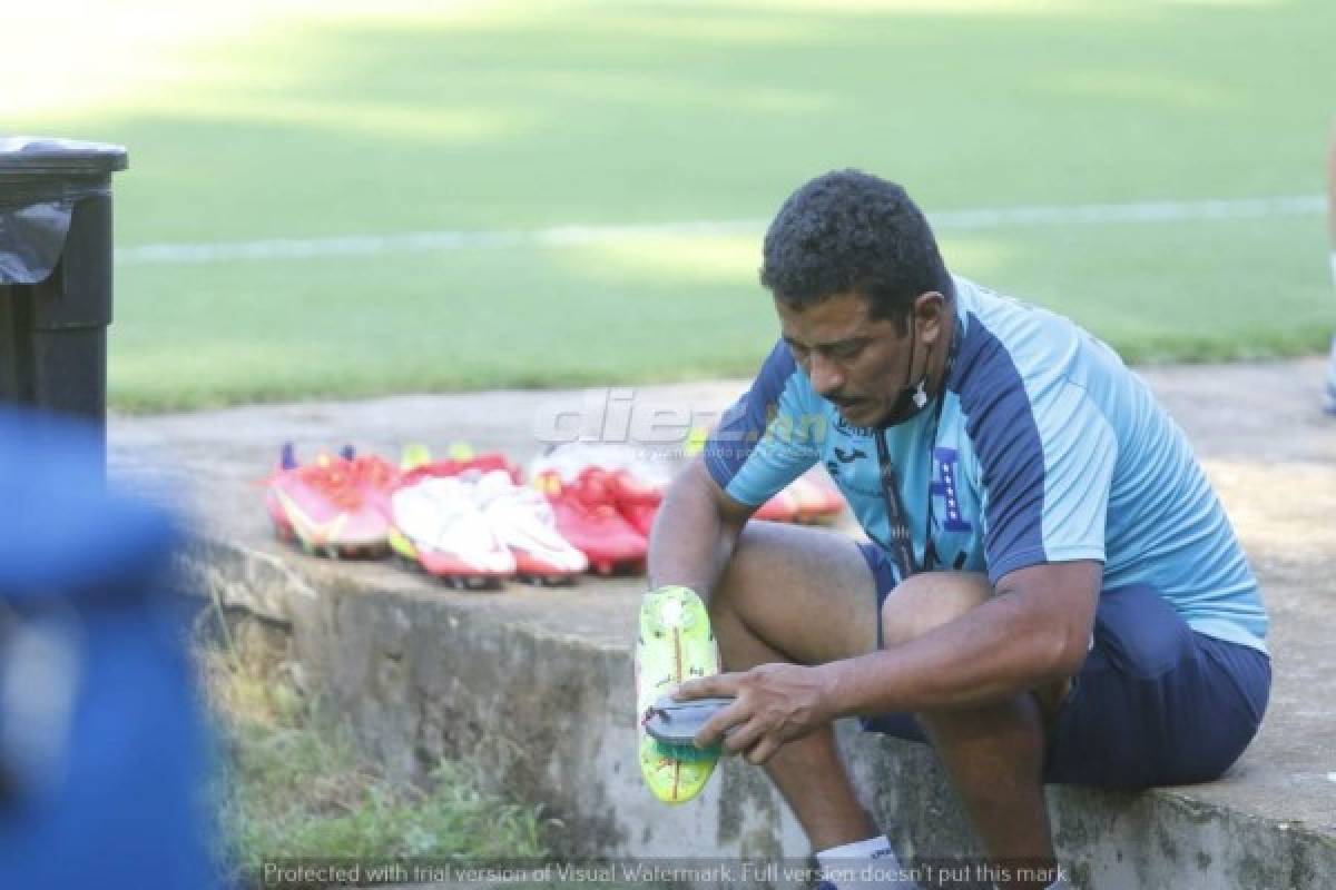 ¿El último entreno de Coito en la H? El entrenador no paró de sonreír y la práctica se hizo en cancha privada