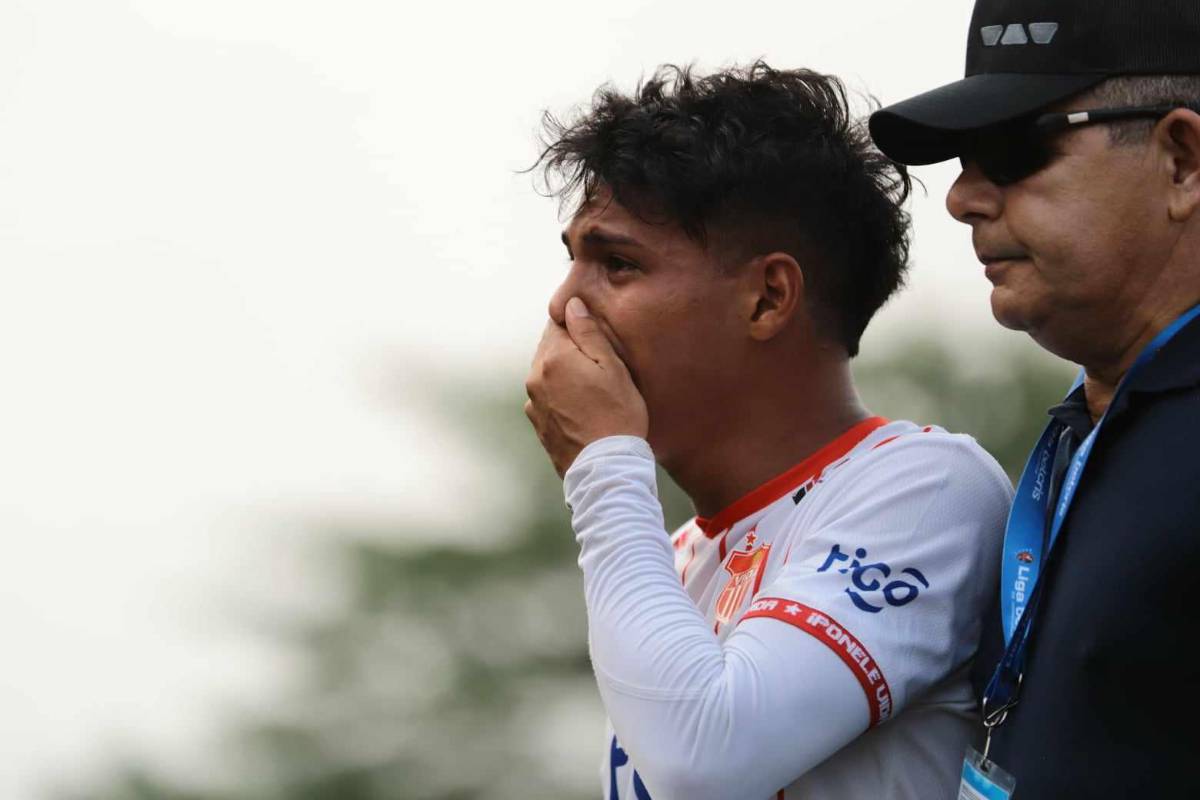 Vida desciende: ‘Chilo’ se derrumba, el llanto inquebrantable de Canales y el jugador que se escondió atrás de la meta para llorar