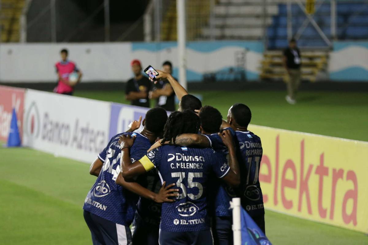 Las dos polémicas del FVS en Puerto Cortés, la 'selfie' del triunfo de Motagua y así de desolado lucía el estadio Nacional