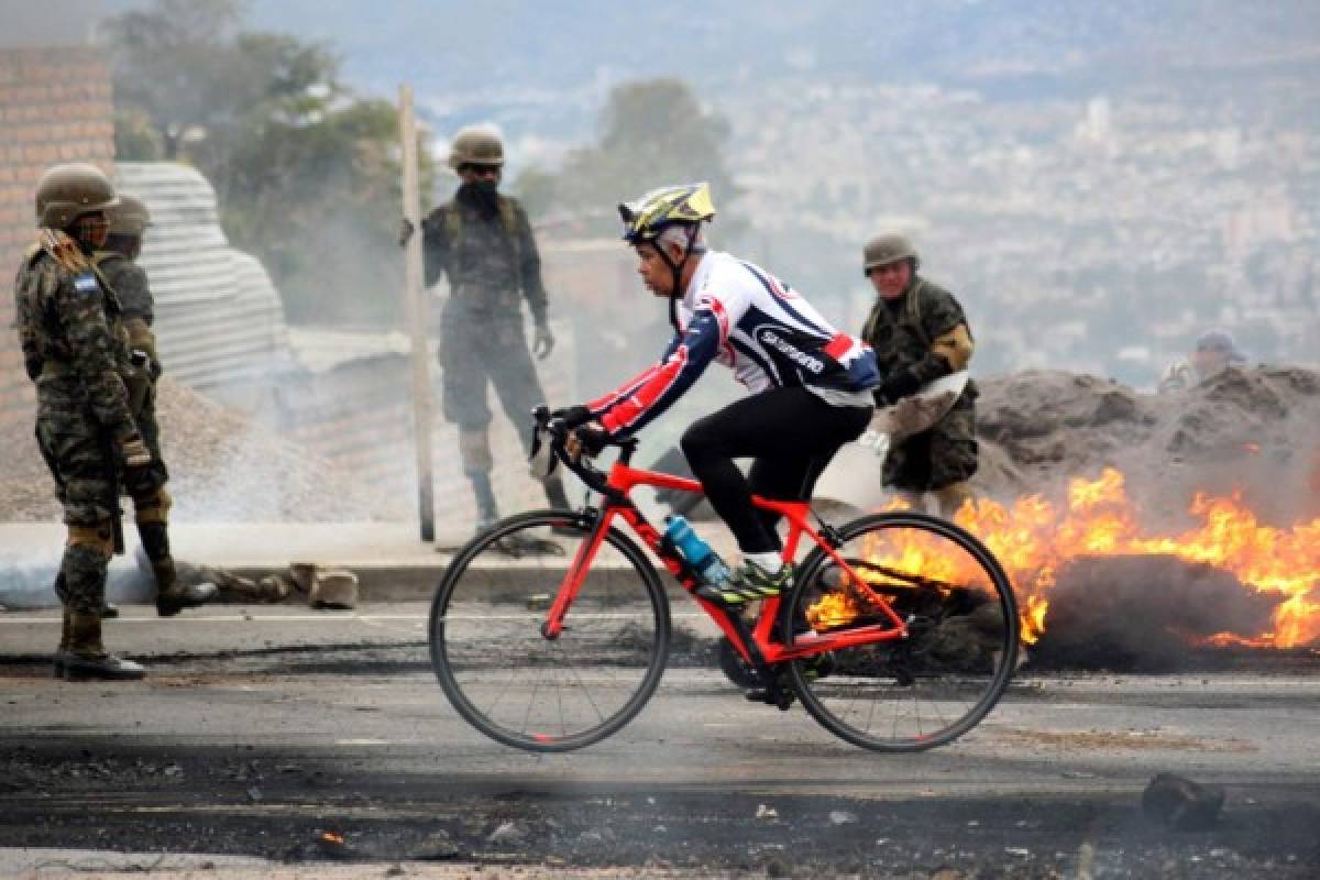 Bloqueos de calles y enfrentamientos dejan protestas en Honduras