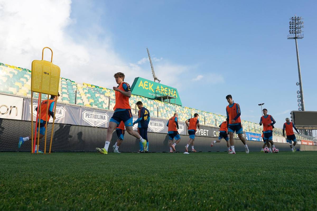 ¡Junto a Lamine Yamal! Directivos de la selección de Honduras visitan concentración de España y así fue el gesto del jugador