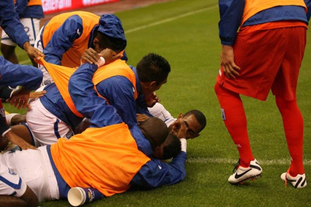 Las imágenes memorables de Honduras en el estadio Azteca