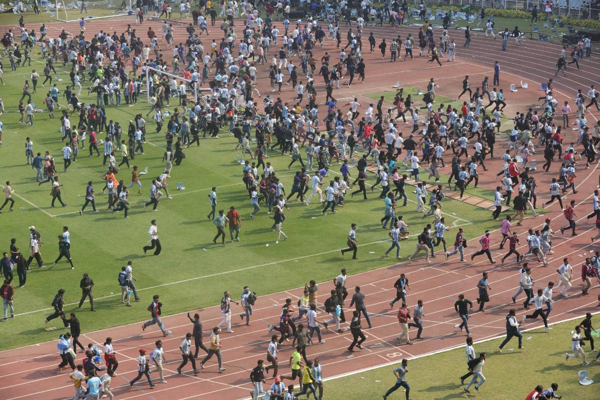 Messi desata caos en la India: detuvieron al organizador, la estafa que sufrieron y la razón por la que le lanzaron botellas