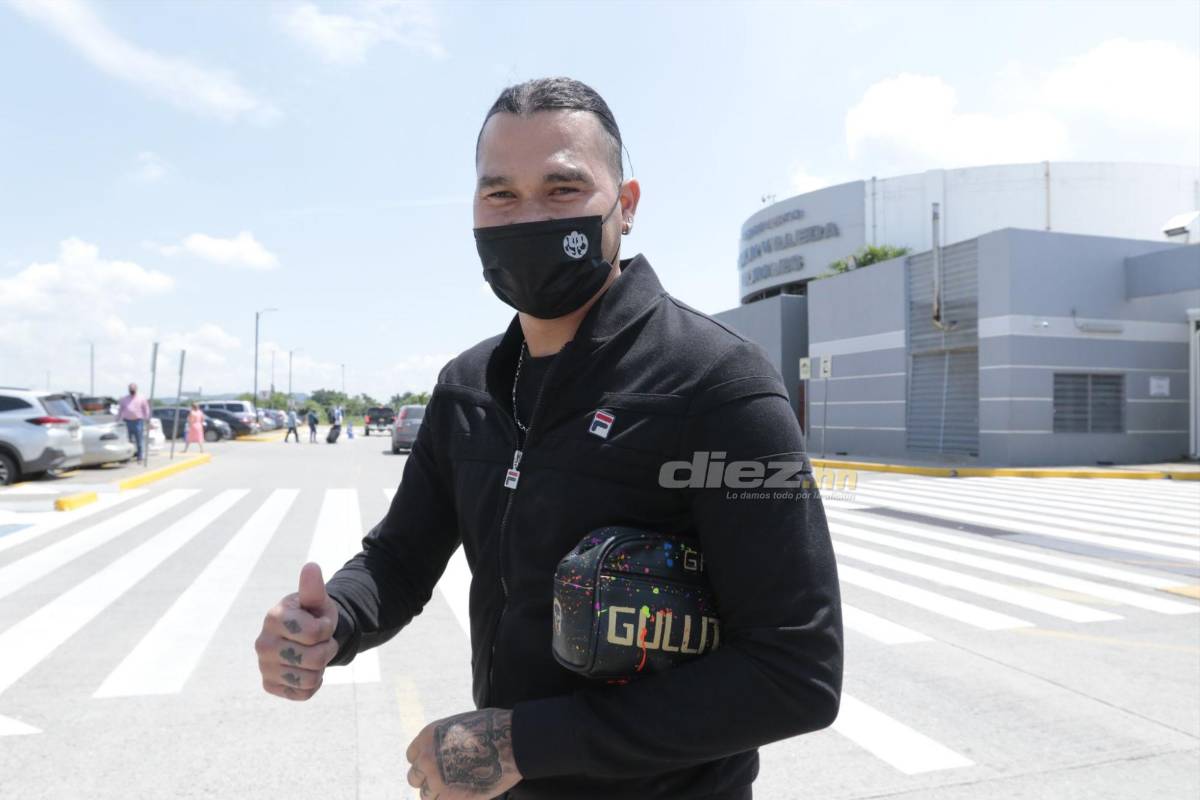 Así ha sido el primer día del mexicano ‘Gullit’ Peña en Honduras: ya se puso la roja del Vida, el dorsal que lucirá y su promesa