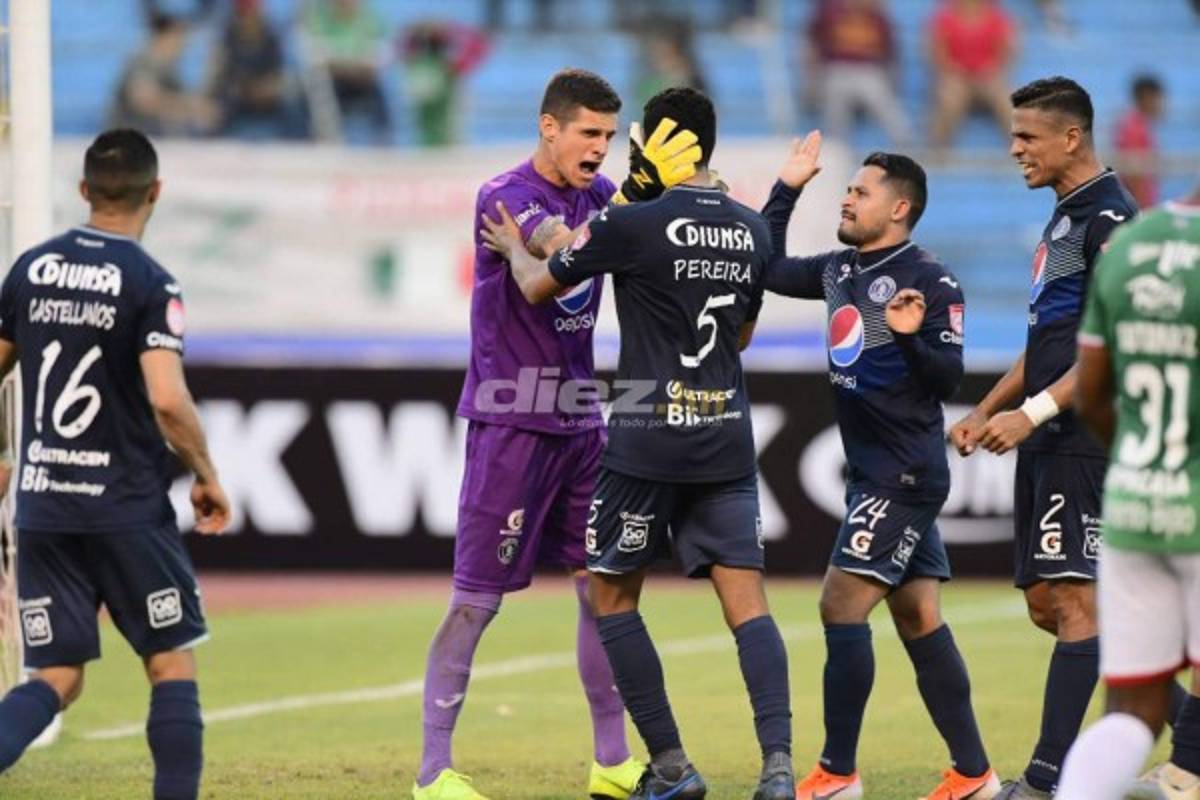 Héctor Vargas pierde la cabeza y es expulsado; la tristeza de Maldonado y los contratistas en el Olímpico