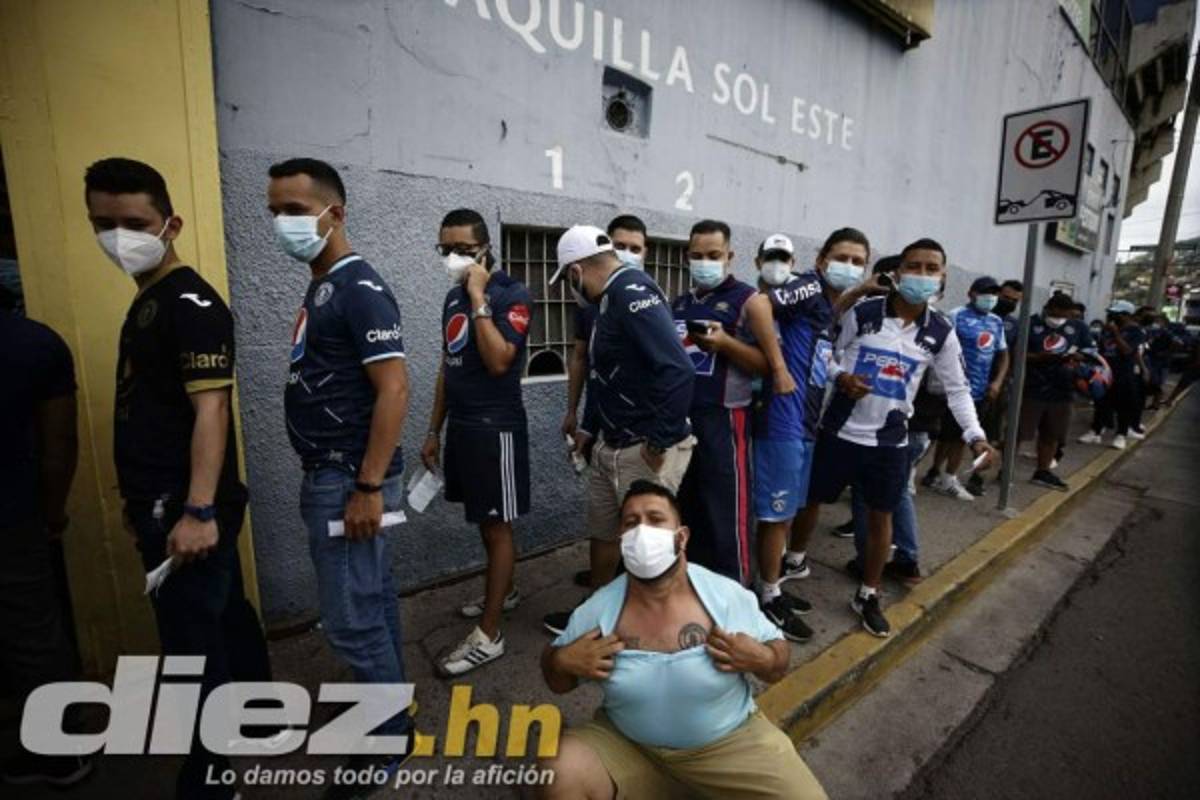 Fotos: Así celebró Félix Crisanto su gol con Olimpia, el show de inauguración y el hijo del 'Nene' Obando debutó
