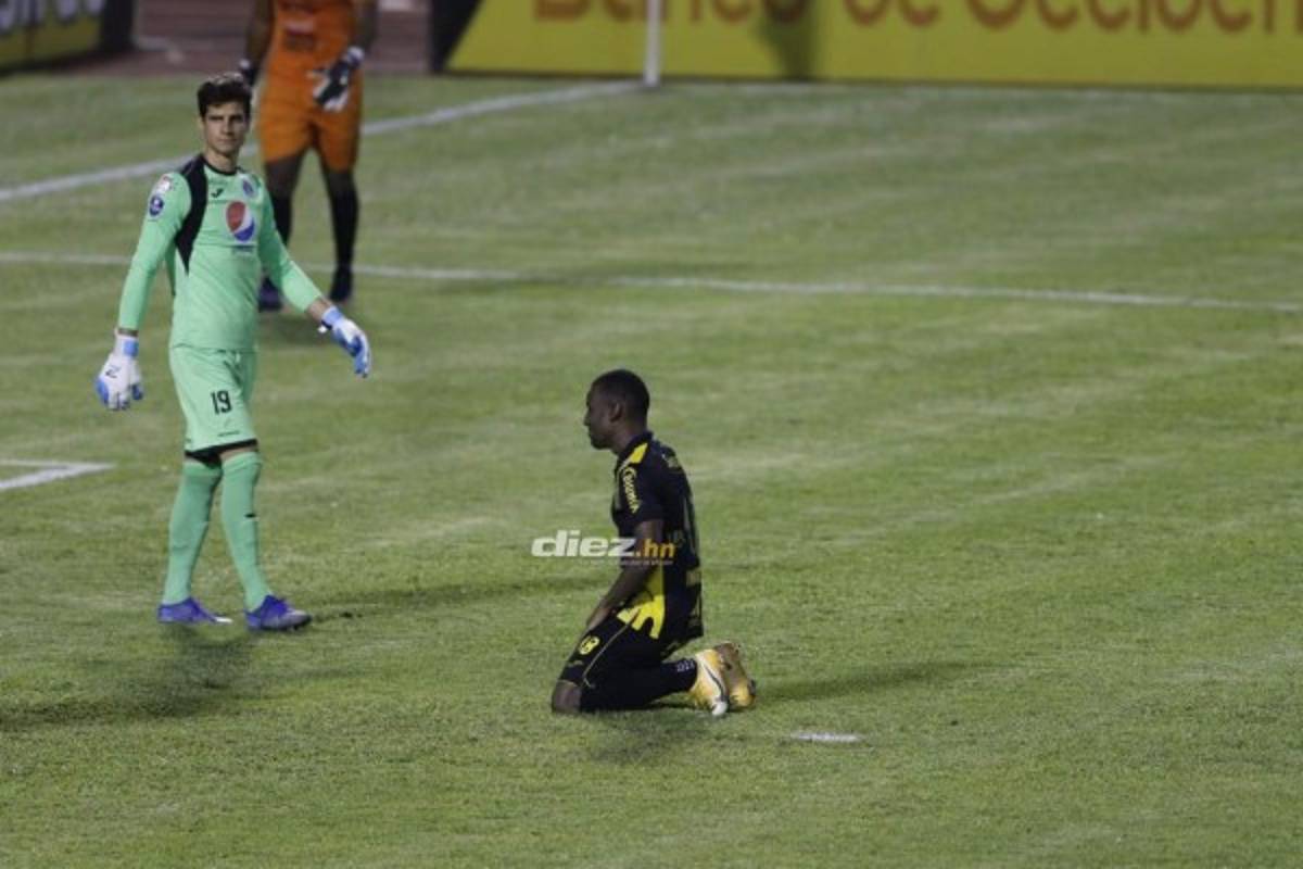 Júbilo y llanto en el estadio Olímpico: Darixon Vuelto se descontroló y rompió en llanto en Real España