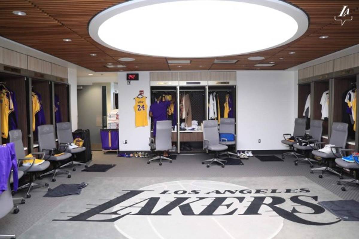 Así fue el homenaje de Los Ángeles Lakers a Kobe Bryant en juego de NBA