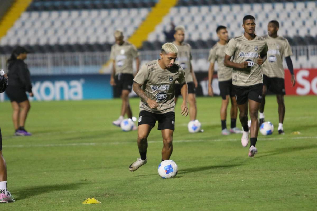 Los panameños se apoderan del estadio Nacional Chelato Uclés y buscan dar la sorpresa ante el Motagua de Diego Vázquez