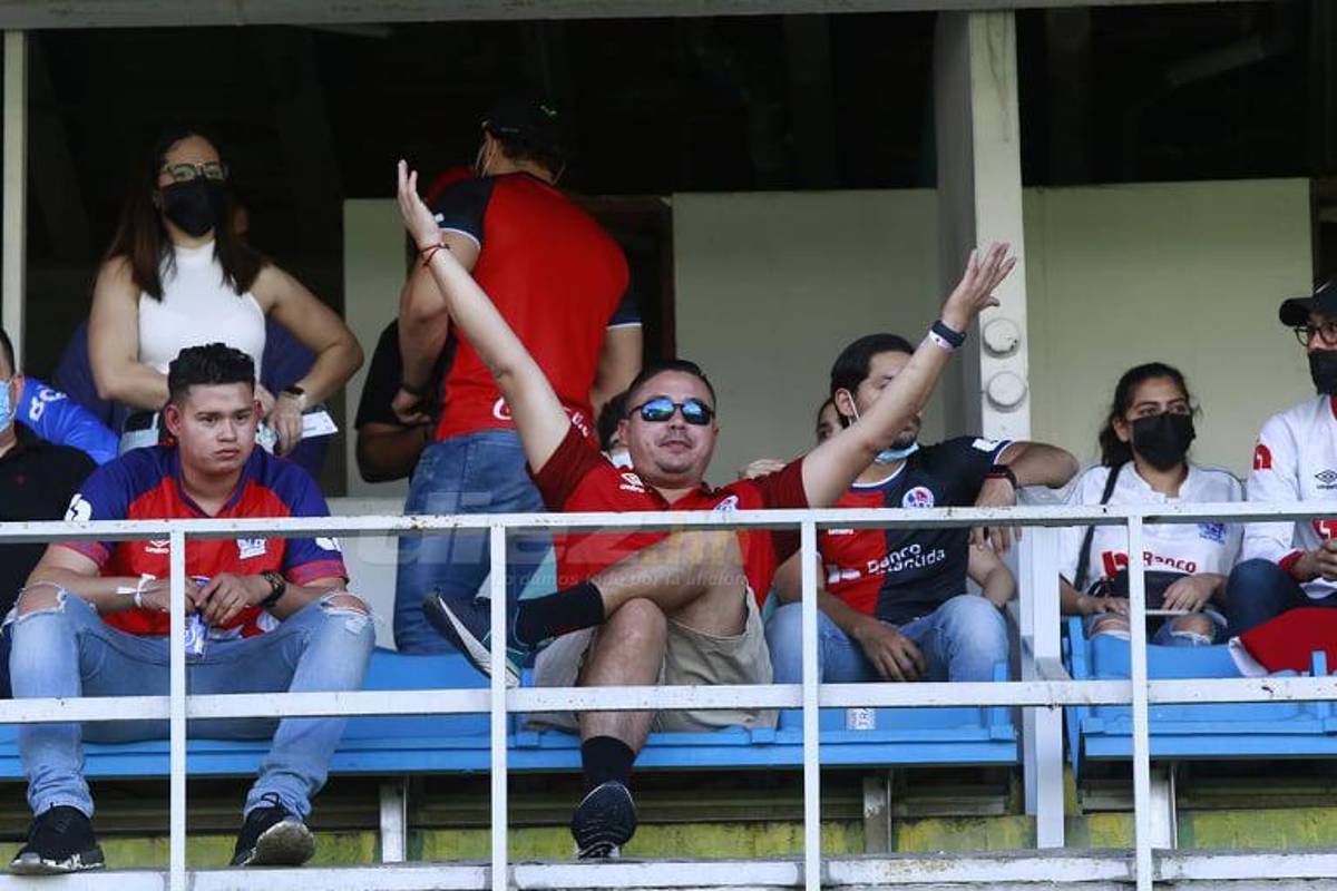 Olimpistas y marathones invadieron el Morazán: El bonito ambiente que se vivió para el clásico nacional