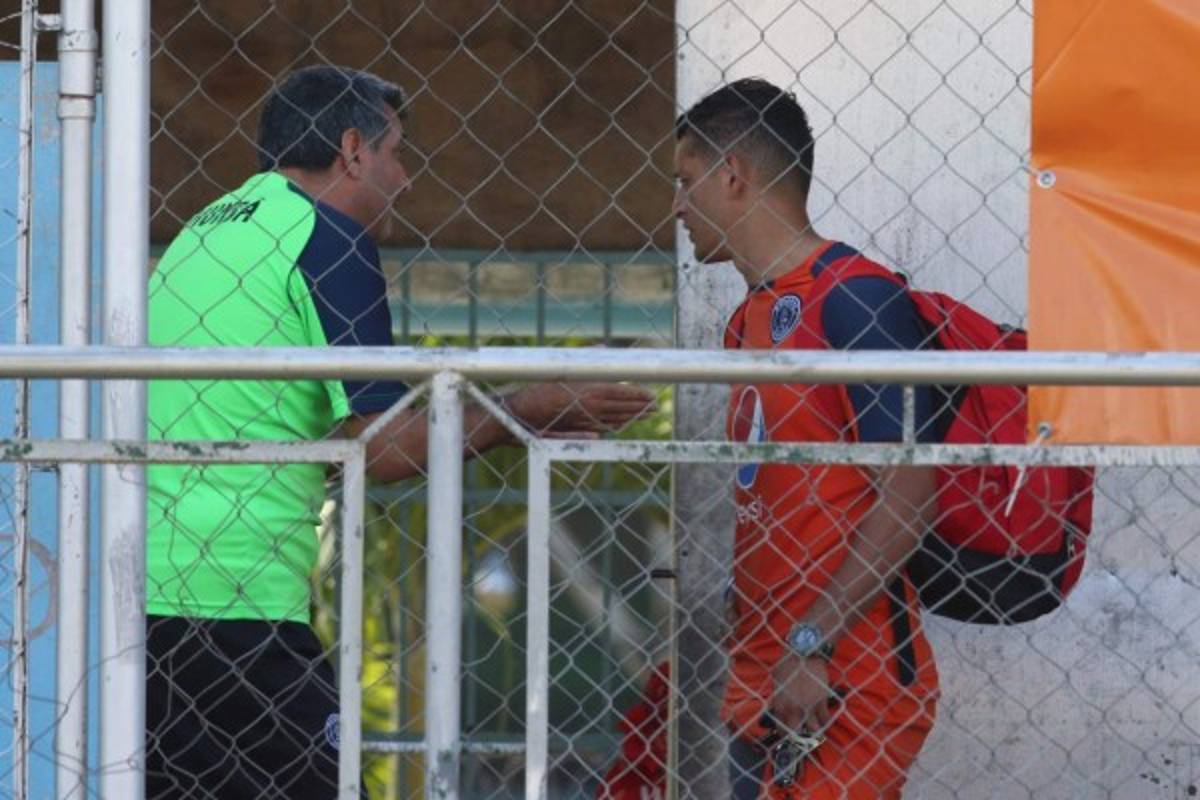 Relaciones tormentosas: entrenadores y futbolistas en Honduras que terminaron peleados en sus equipos