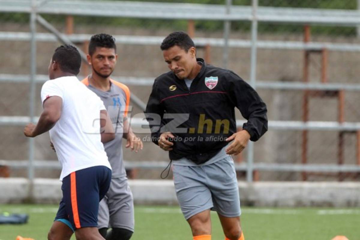 Así la pasa Julio 'Rambo' de León con Olancho FC de Liga de Ascenso