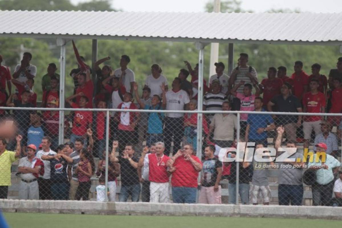 ¡Belleza, júbilo y llanto! Las imágenes curiosas de las semifinales del Ascenso