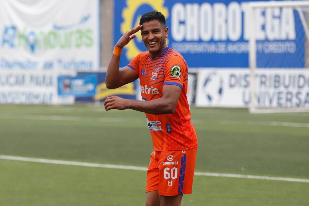 Con la pólvora mojada: ¡Óscar Raí Villa y 14 delanteros más han quedado a deber en la Liga Nacional de Honduras!