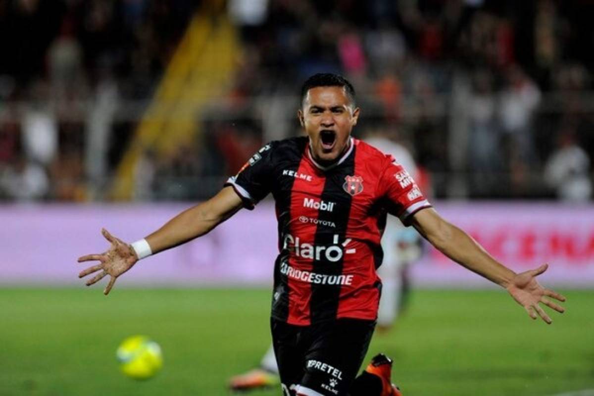 Mercado Centroamérica: Legionario regresa a El Salvador, Municipal con fichaje y catrachos son noticia en Costa Rica